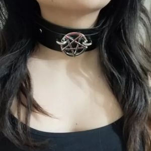 Pentagram Choker